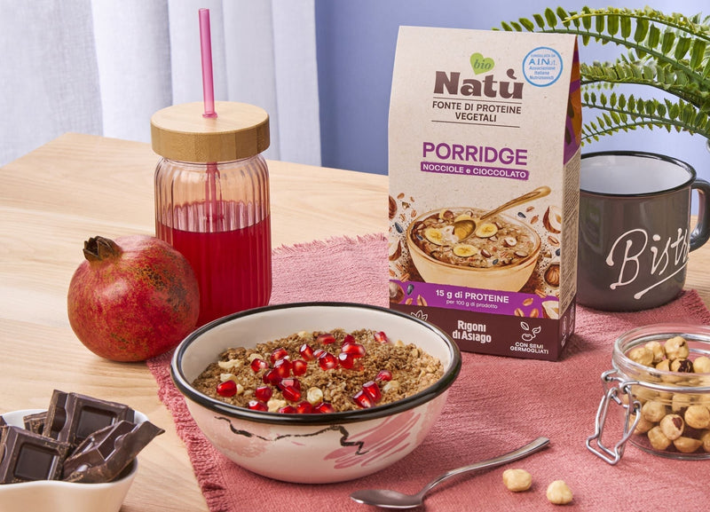 Baked Porridge "Smart" con Natù Nocciole e Cioccolato, e Melograno Rigoni di asiago
