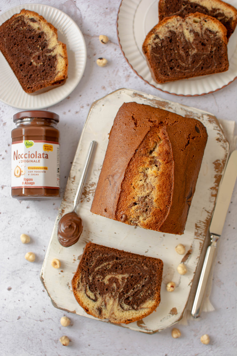 Plum-cake variegato cacao e Nocciolata L'Originale Rigoni di asiago