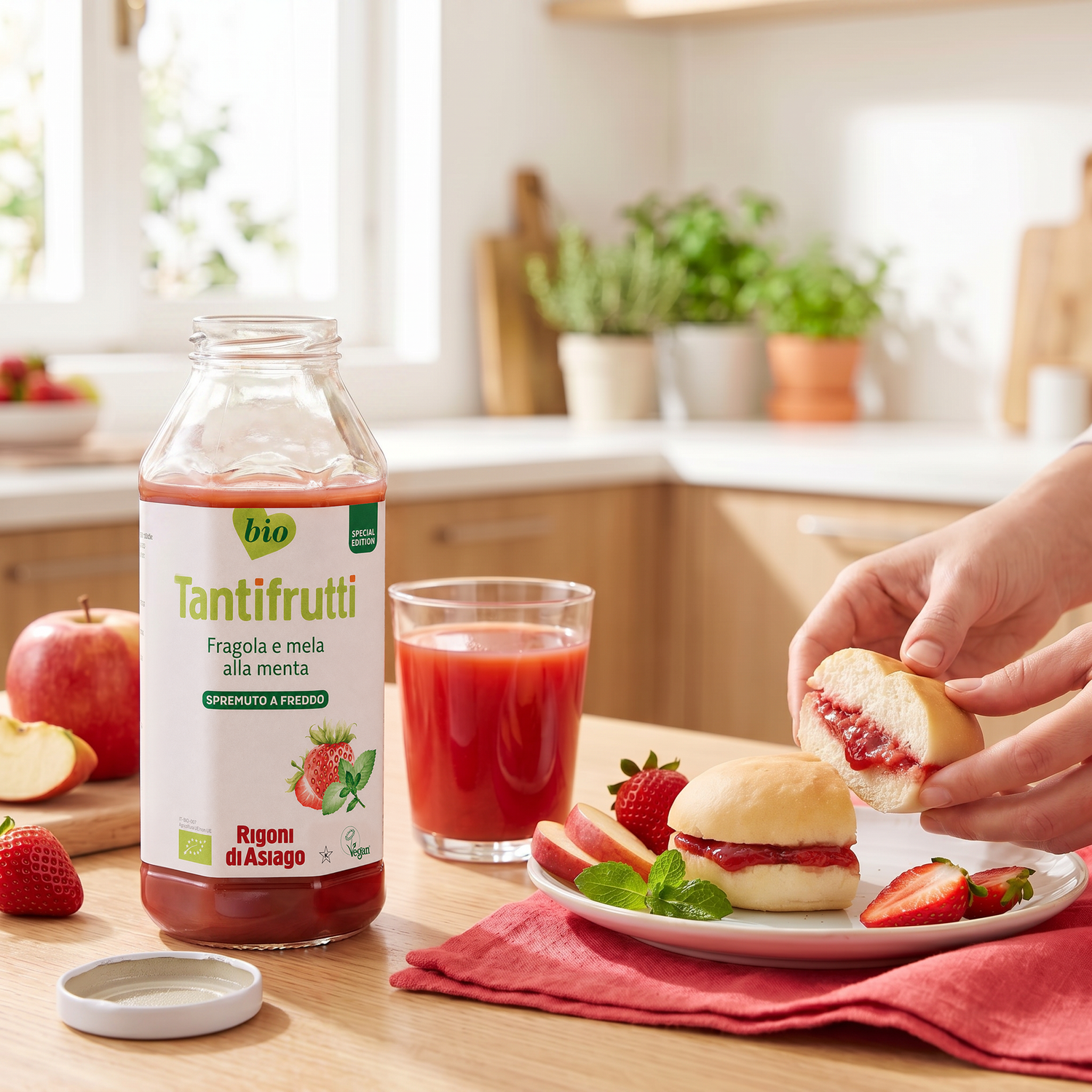 Tantifrutti Fragole e Mela alla Menta 500ml - Rigoni di asiago